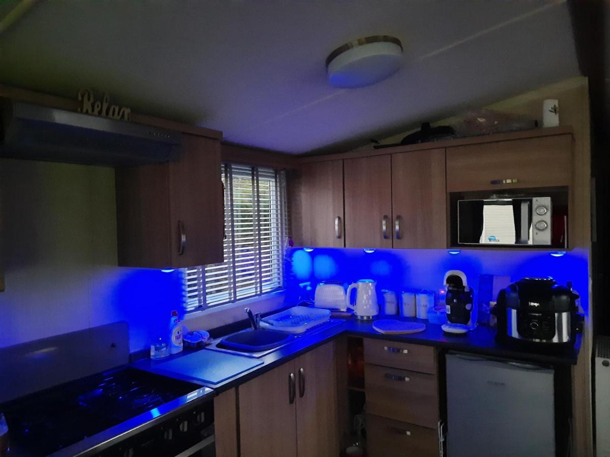 Haggerston Castle 3 Bedroom Deluxe Holiday Home Cheswick  エクステリア 写真