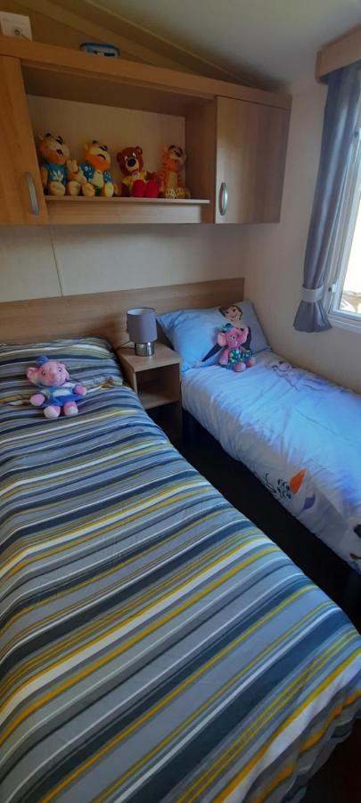Haggerston Castle 3 Bedroom Deluxe Holiday Home Cheswick  エクステリア 写真