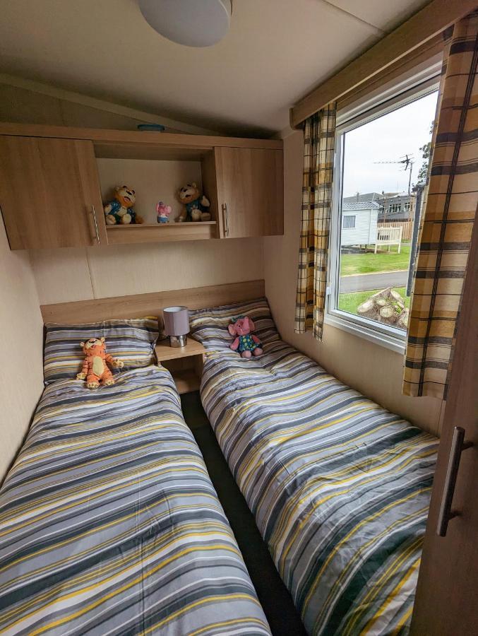 Haggerston Castle 3 Bedroom Deluxe Holiday Home Cheswick  エクステリア 写真