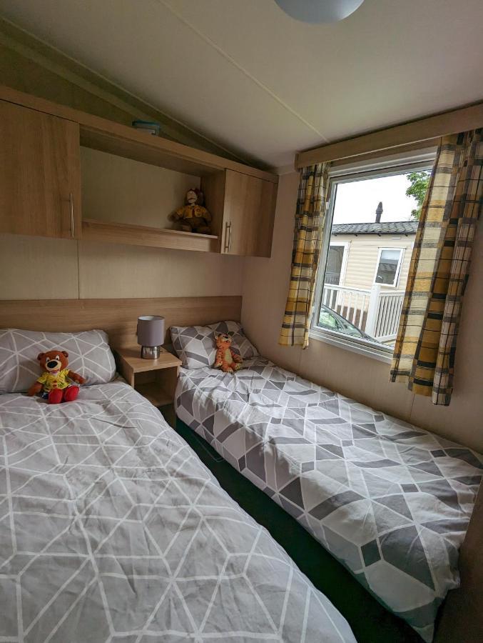 Haggerston Castle 3 Bedroom Deluxe Holiday Home Cheswick  エクステリア 写真